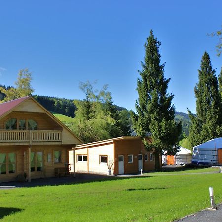 Villa Donkey Chalet Degersheim Luaran gambar